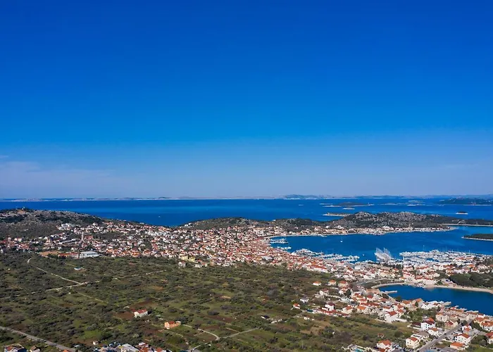 Apartmani Dvor Betina