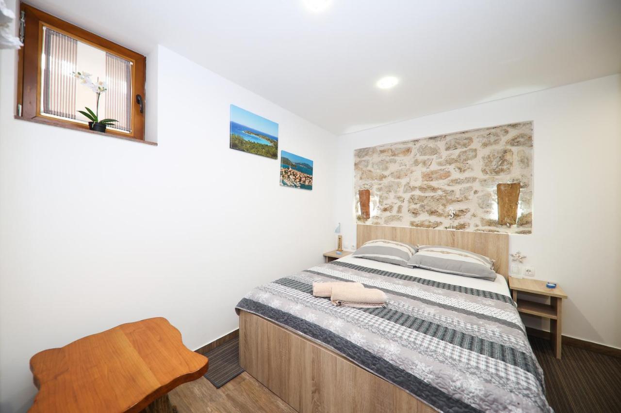 Dvor Betina Apartment *