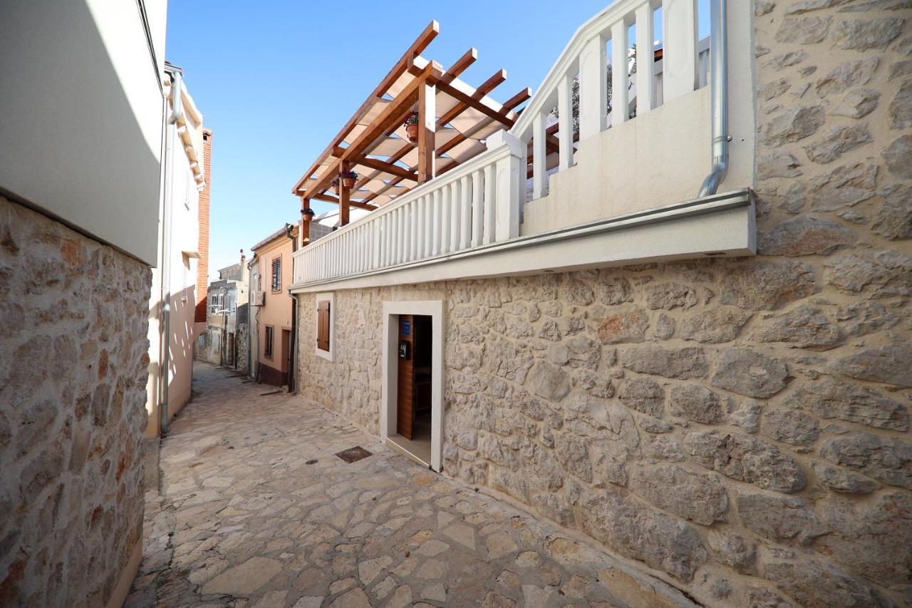 Dvor Betina Betina (Sibenik-Knin)