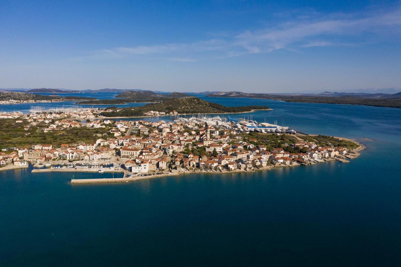 Dvor Betina Apartment Betina (Sibenik-Knin)