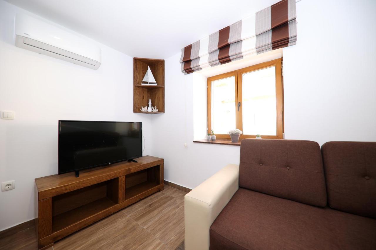 Lägenhet Dvor Betina (Sibenik-Knin)