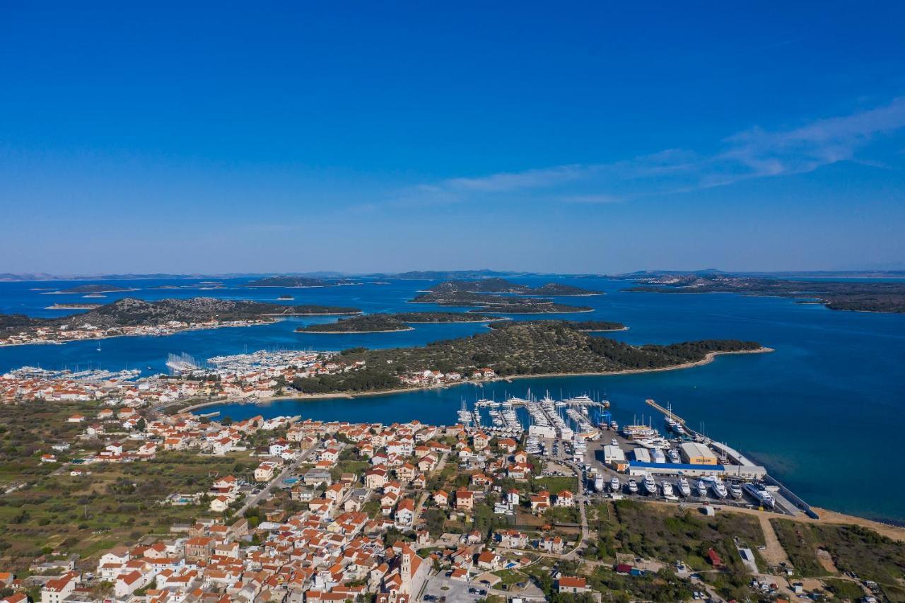 Dvor Betina Betina (Sibenik-Knin)